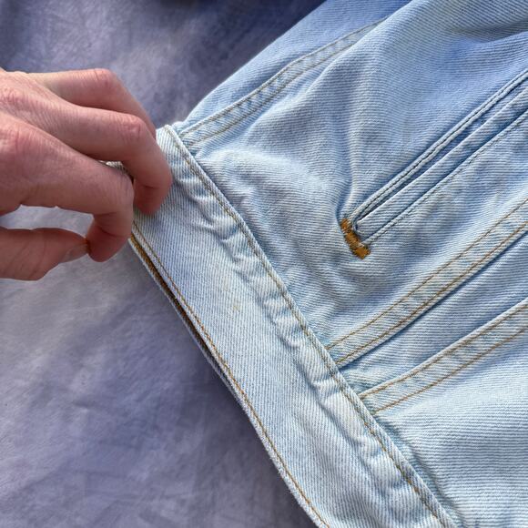 Men's Vintage 80's Levi's Light Wash Blue Jean Denim Trucker Jacket Sz Large USA - Picture 5 of 13